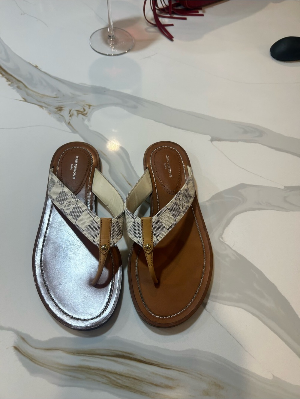 AUTHENTIC Louis Vuitton Damier Azur Sunny Flat Thong Sandals 38 US 8  🥰 👍 - Picture 3 of 16